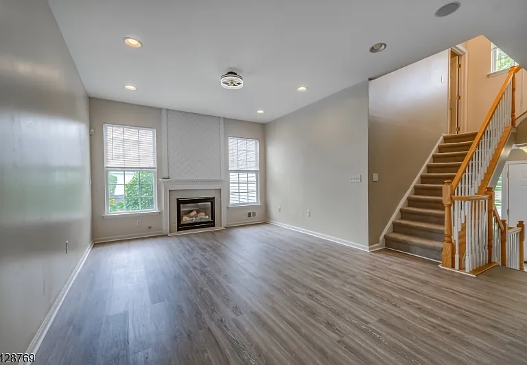 60 Brock Ln — Photo 7