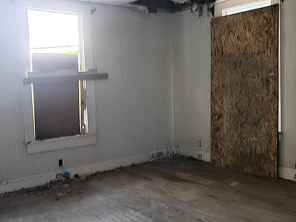 4th image of 617 72nd St S