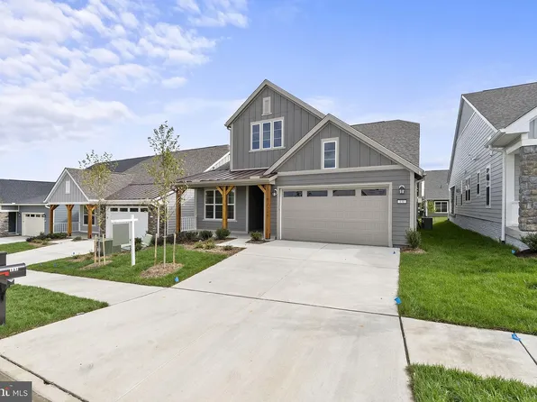 117 Cowbird St, Lake Frederick, VA 22630