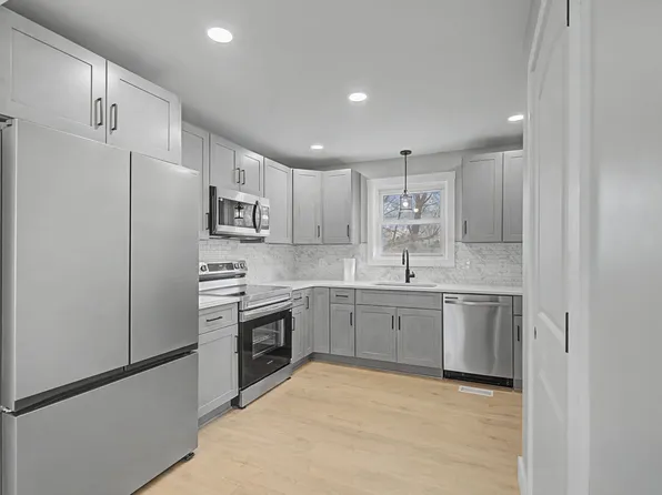 534 Rosewood Dr, Clarksville, TN 37043