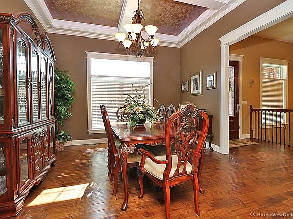 4th image of 307 Shepherd Ln