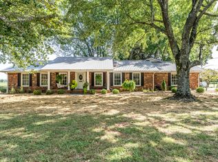 232 Post Oak Rd, Belvidere, TN 37306