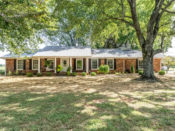 232 Post Oak Rd, Belvidere, TN 37306