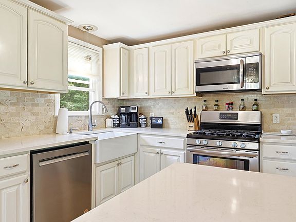 5th image of 5 Berkley Street