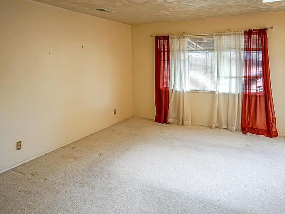 3rd image of 417 General Stilwell St NE