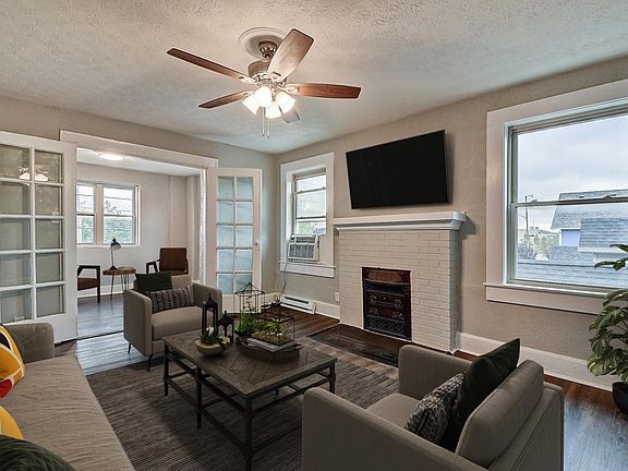 2nd image of 2442 N Illinois St APT 5