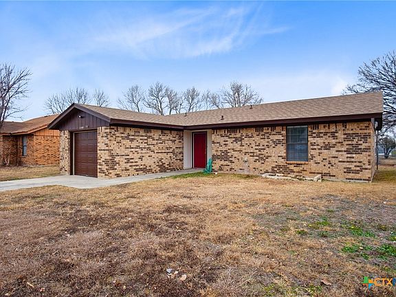 3rd image of 1108 Preswick Dr
