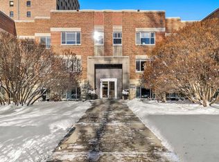 330 S 19th Ave SW #46, Calgary, AB T2S0C9