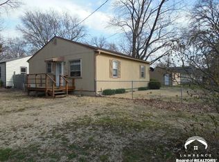 1419 W 4th St, Lawrence, KS 66044