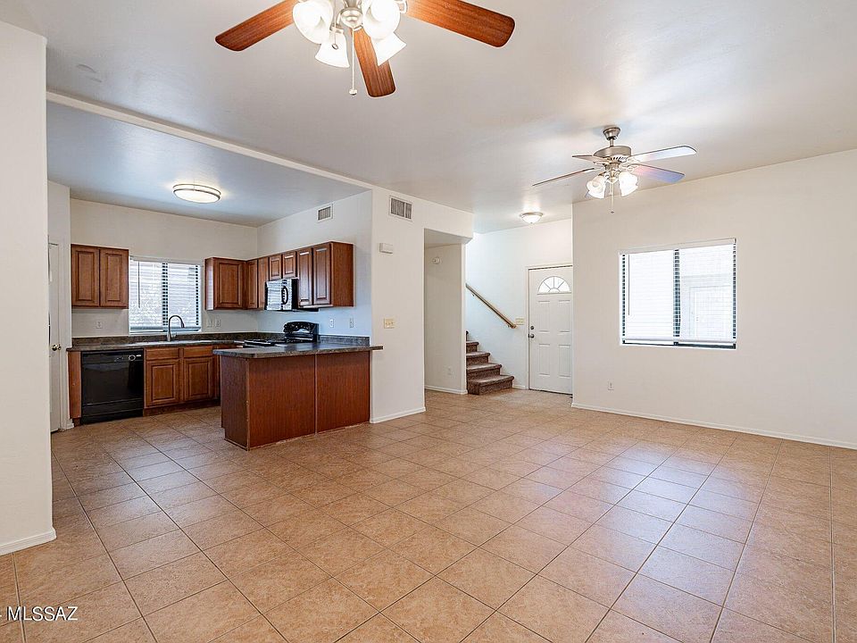 1st image of 3049 N Estrella Ave