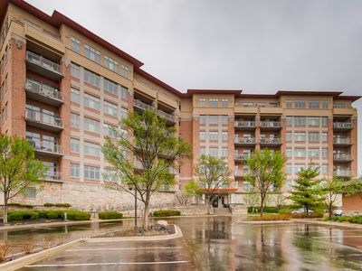 100 Prairie Park Dr APT 207, Wheeling, IL, 60090