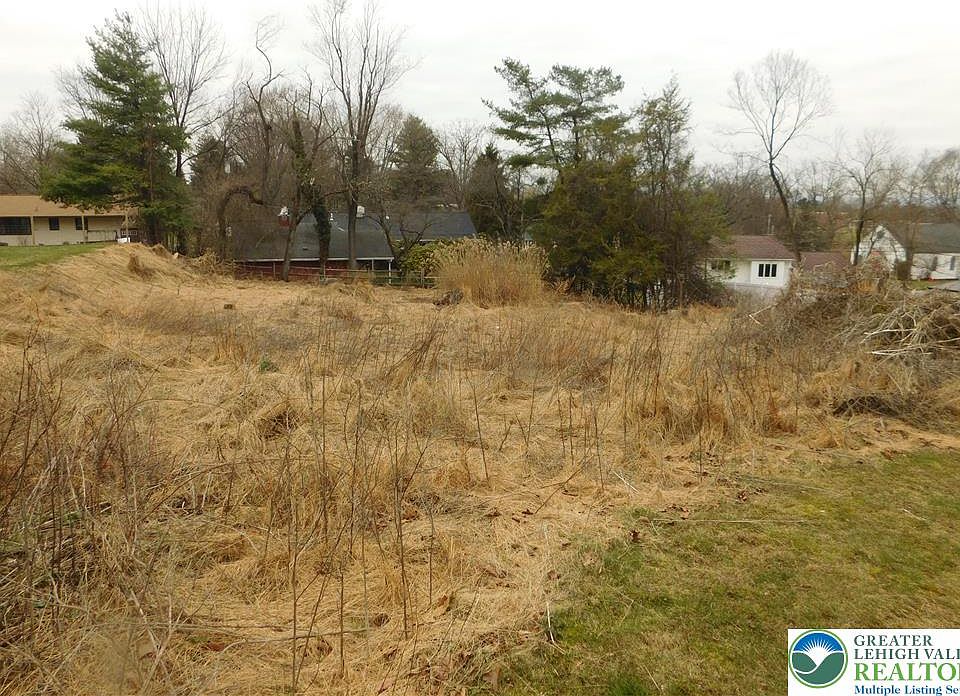1st image of Cottage St