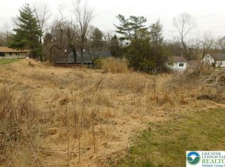 Cottage St, Easton, PA 18040