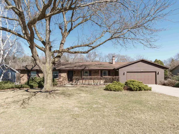 726 Somerset Dr, Janesville, WI 53546
