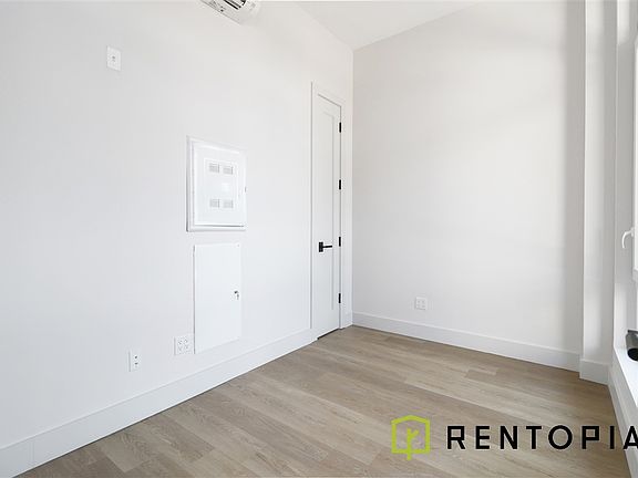 5th image of 74 N 1st St #3V