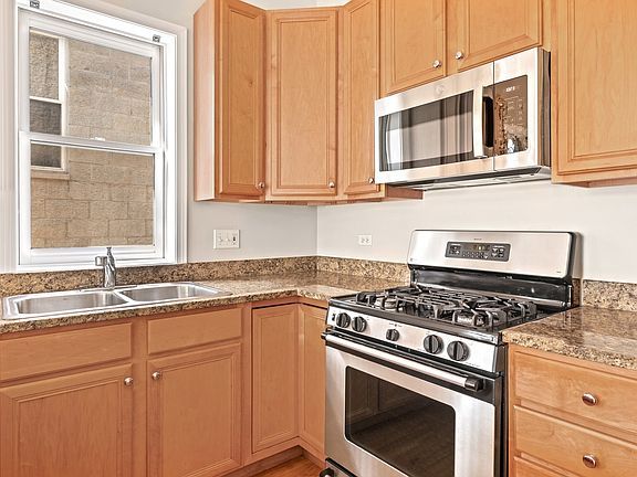 5th image of 5306 N Winthrop Ave APT 4S