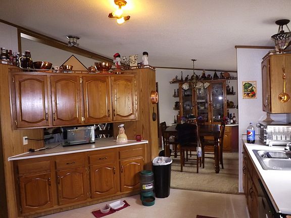 3rd image of 505 E Wood Ln
