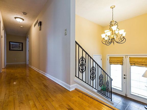 5th image of 139 Frankie Dr