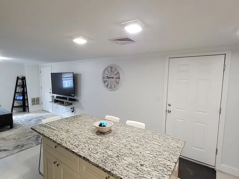 10 Riverbank Rd #3 — Photo 6