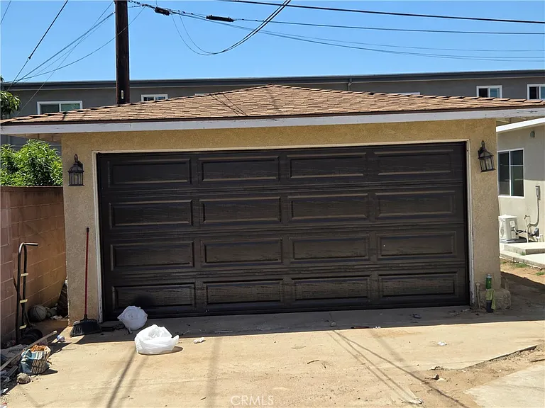 121 N Baymar Ave — Photo 18