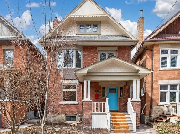 102 Gothic Ave, Toronto, ON M6P 2V9