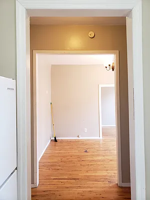 Rented by Signature Property Realty | media 18