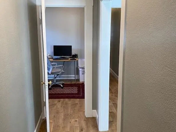972 W Macarthur Blvd, Oakland, CA 94608