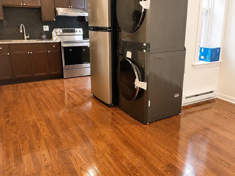1708 Mifflin St #2 — Photo 10