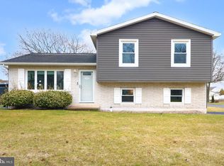 169 Kuhns Ln, State College, PA 16801