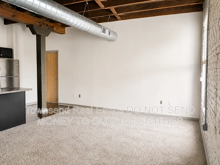 159 Maxwell St #200 — Photo 6