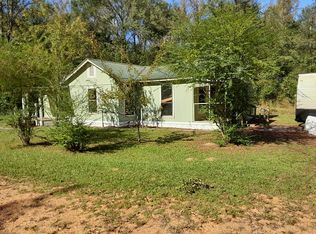 94 Diamond Ln, Moundville, AL 35474