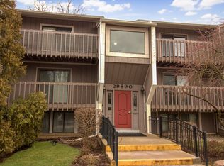 29890 W Twelve Mile Rd APT 904, Farmington, MI