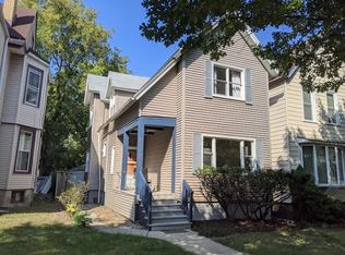 1017 Garnett Pl, Evanston, IL 60201