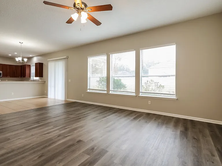 3016 Stonewood Way — Photo 5