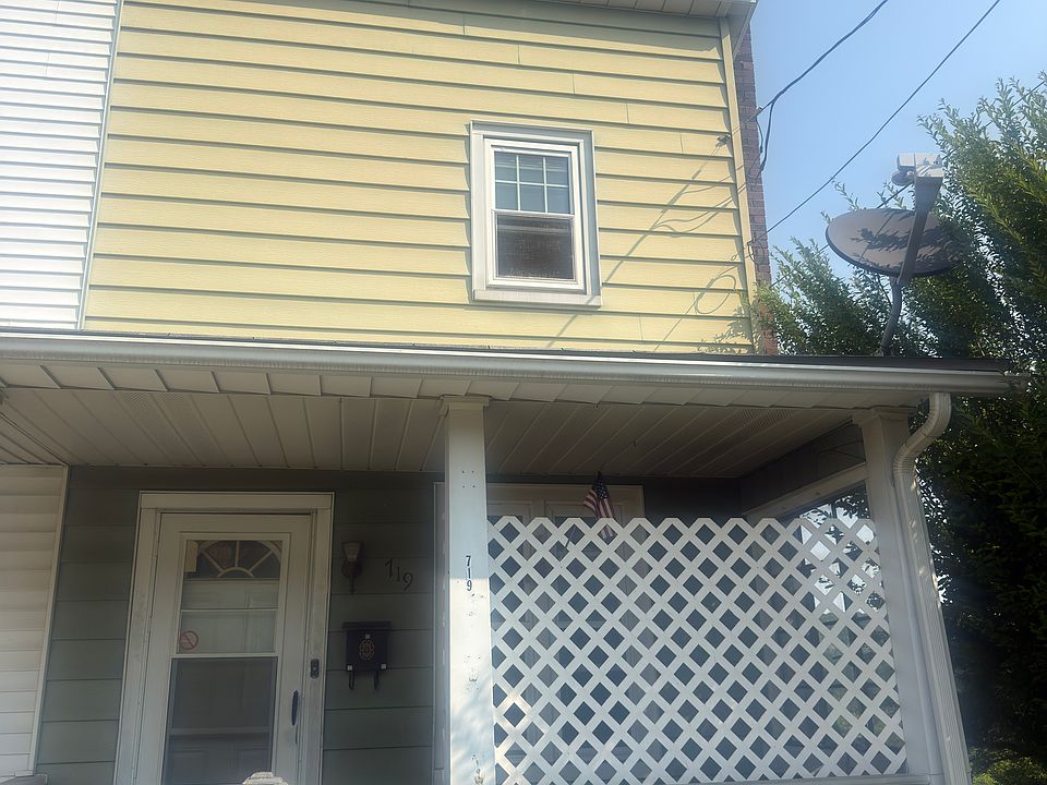 2nd image of 719 E Ridge St #1
