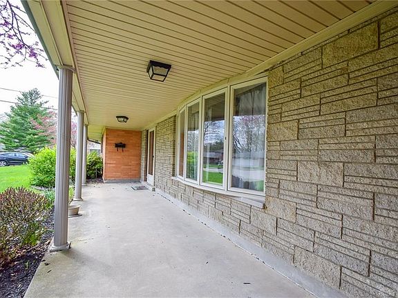 3rd image of 2705 Richlawn Cir