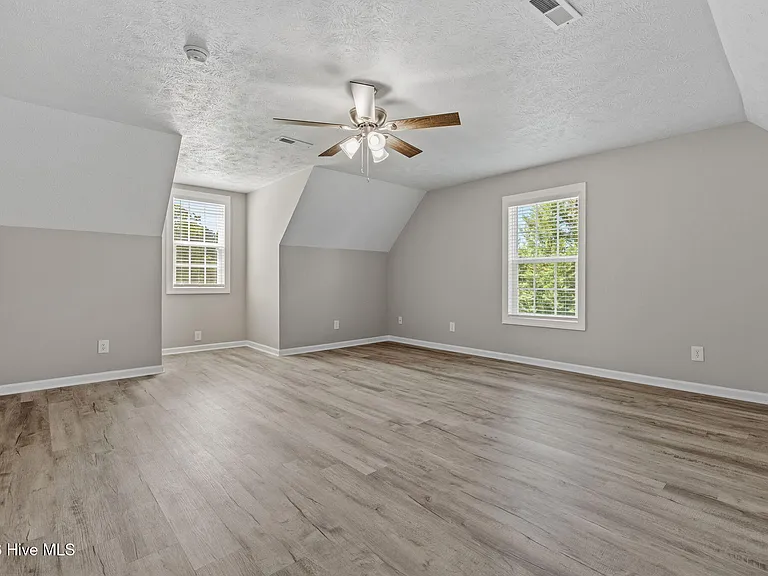 5312 Swanns Station Rd — Photo 35