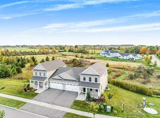 144 Windswept Ln, South Burlington, VT 05403