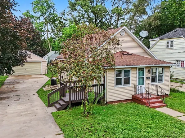 251 Crown St SW, Wyoming, MI 49548