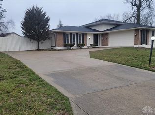 3301 Highcrest Ct, Dayton, OH 45405