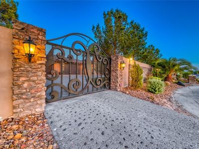 9920 Rancho Destino Rd, Las Vegas, NV, 89183