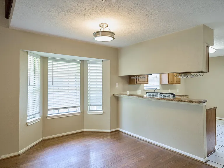 23311 Grand Rapids Ln — Photo 12