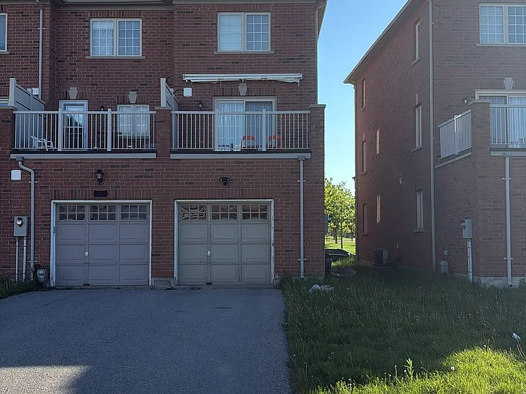 2628 Bur Oak Ave — Photo 3