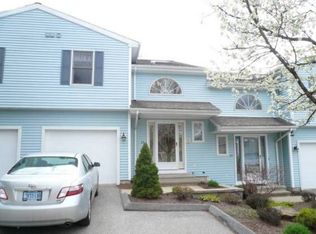 25 Apache Ln, Marlborough, CT 06447