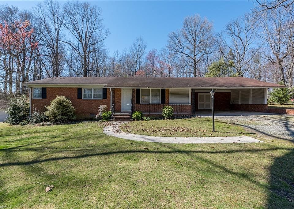 1st image of 3813 Edgewood Terrace Dr
