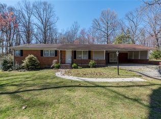 3813 Edgewood Terrace Dr, Greensboro, NC 27406