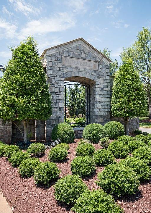 2nd image of 1509 Avellino Cir
