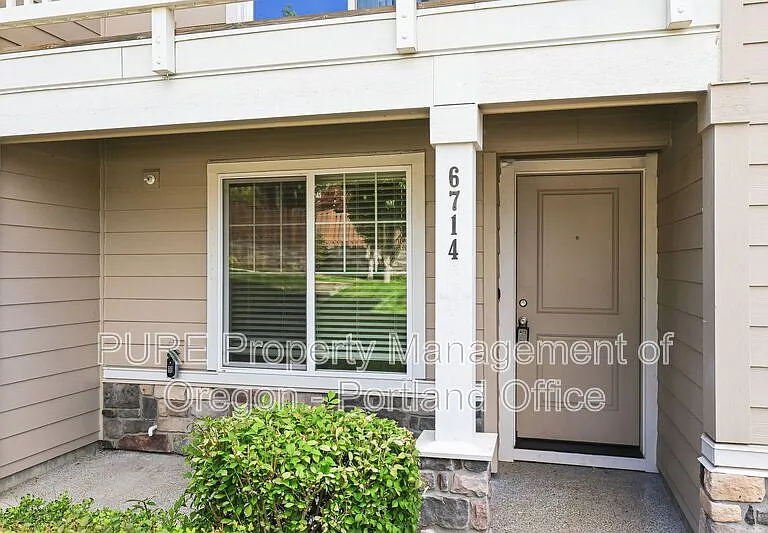 6714 NW 158th Ave — Photo 6