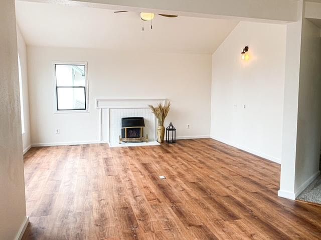 1st image of 230 Ballarat Ave N #B