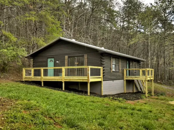 164 Cutcher St, Copperhill, TN 37317